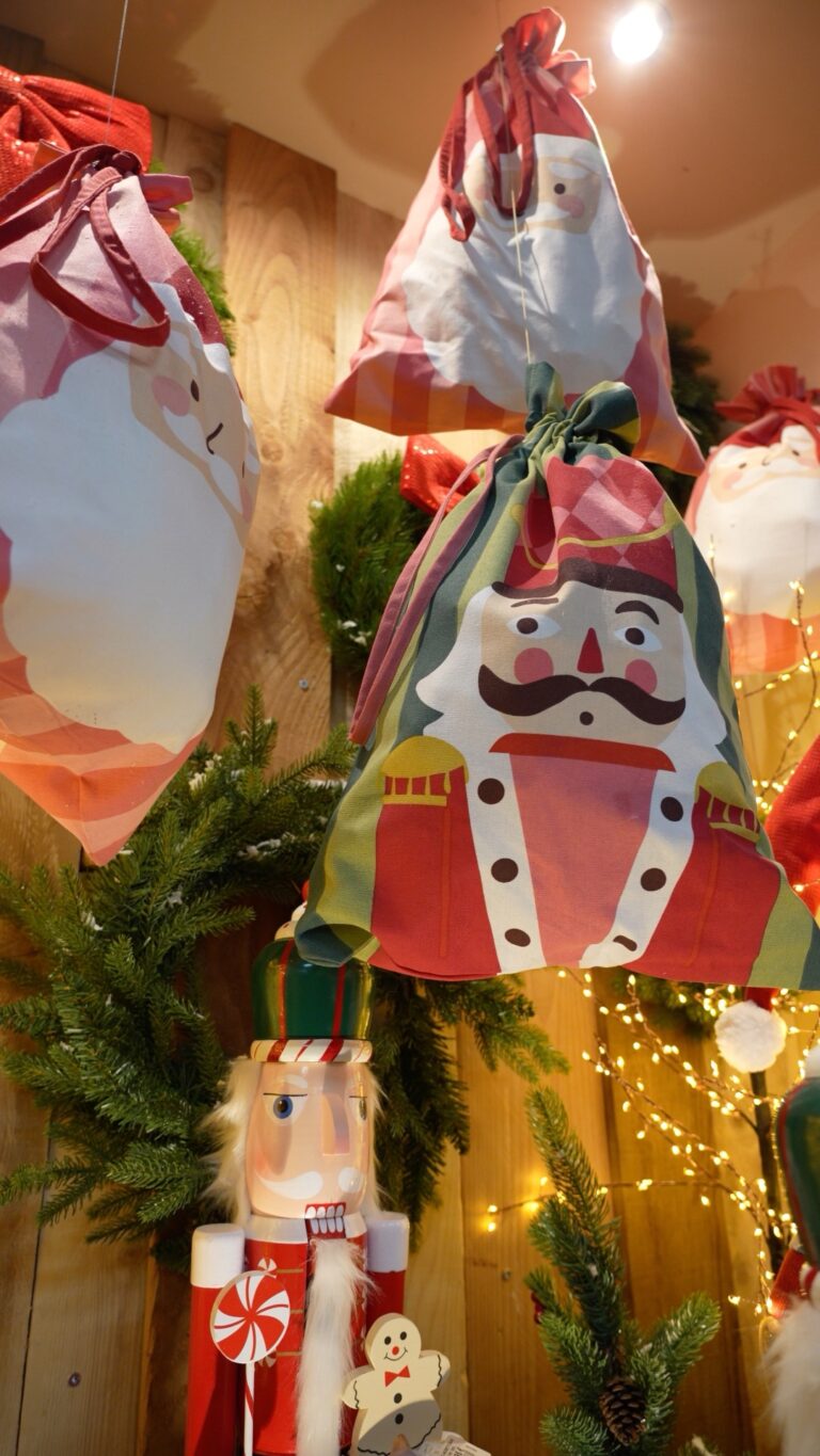 Décoration de Noël chez Tropic Plantes à Caveirac